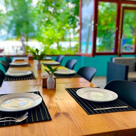Si! Beach House Dhiffushi Buitenkant foto