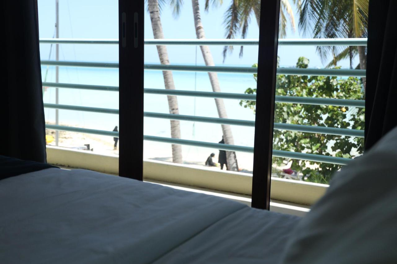 Si! Beach House Dhiffushi Buitenkant foto