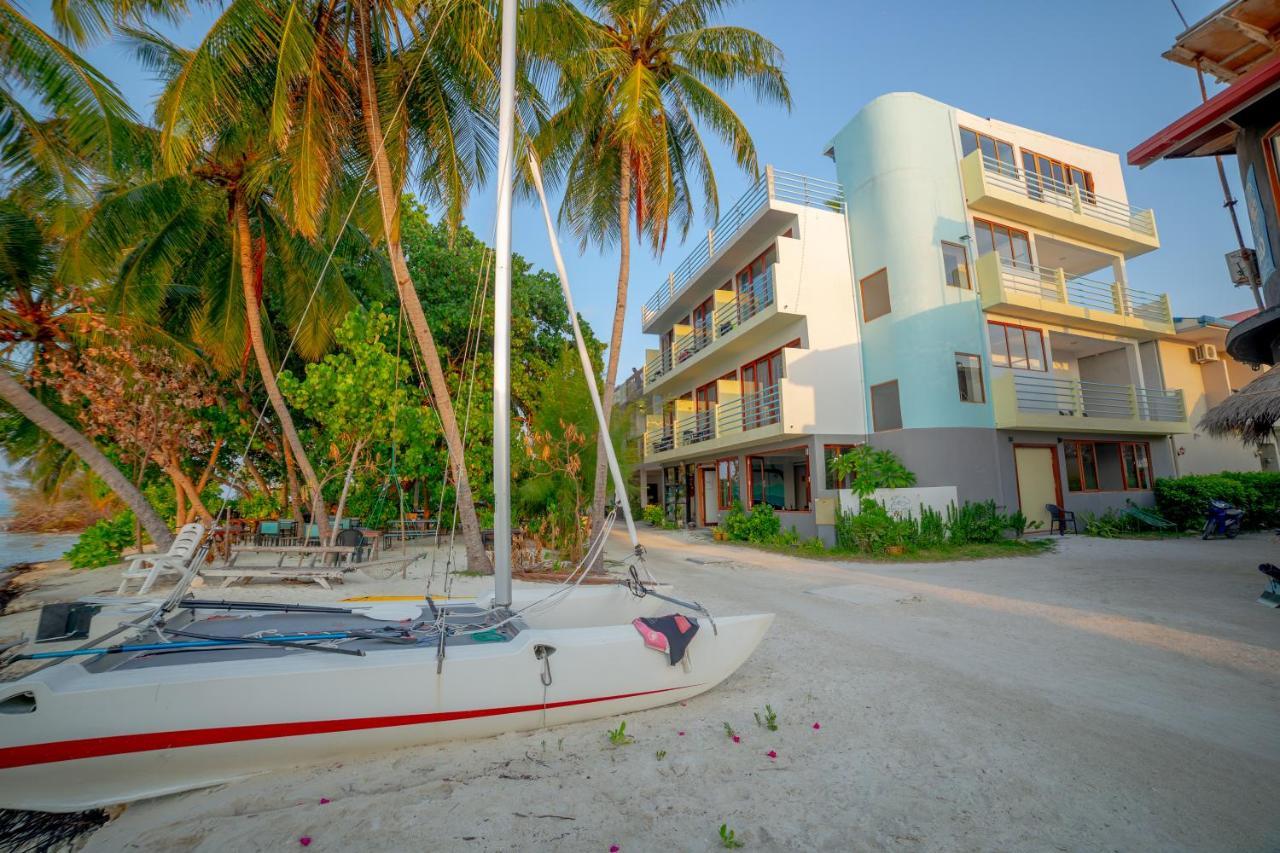 Si! Beach House Dhiffushi Buitenkant foto