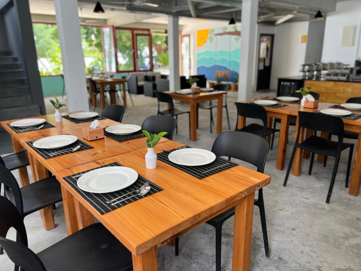 Si! Beach House Dhiffushi Buitenkant foto